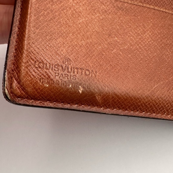 Louis Vuitton men’s bifold wallet - Picture 6 of 13
